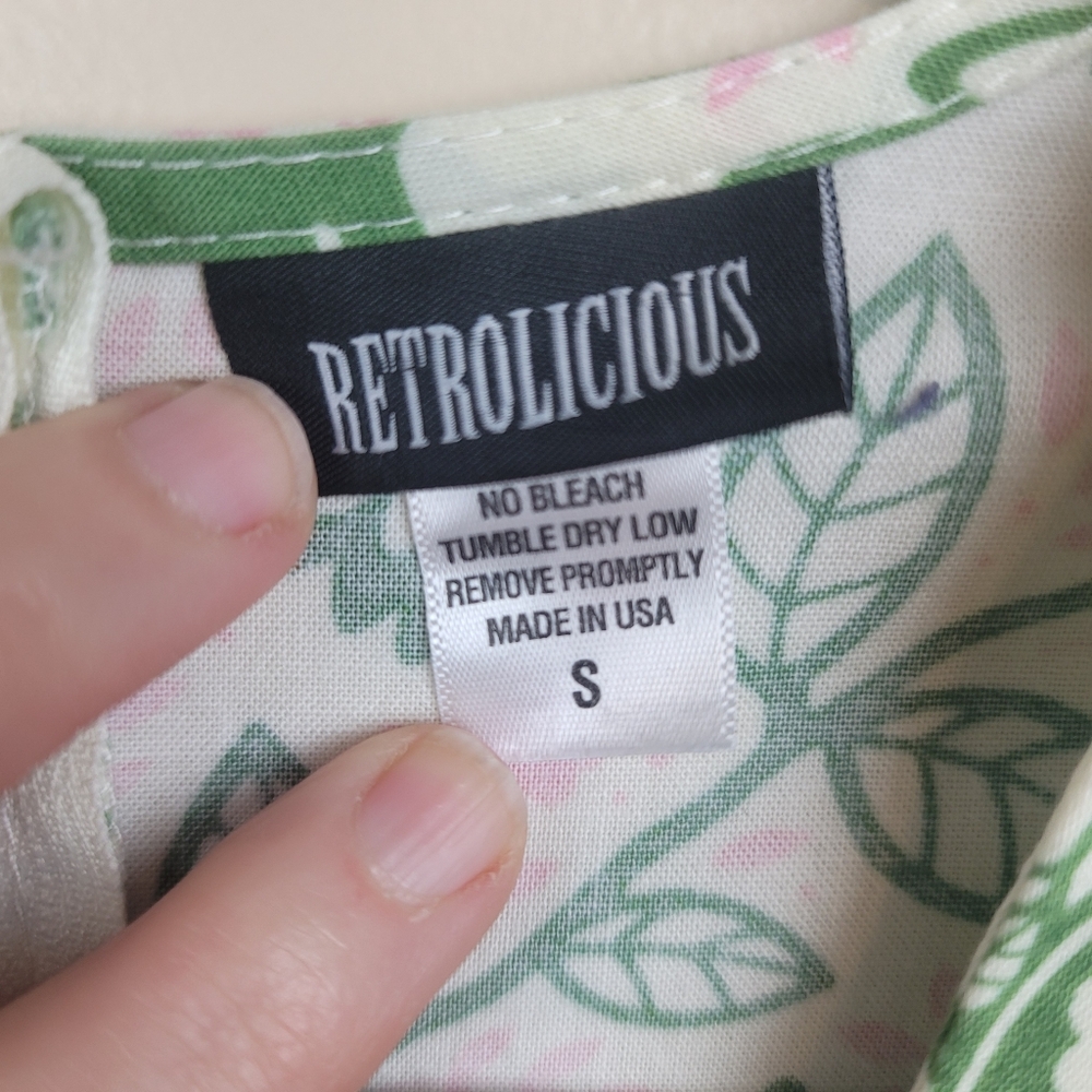 Retrolicious Green Bird Print Dress size S - Picture 2 of 8